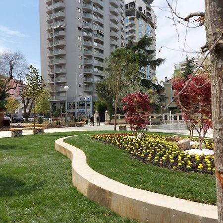 Mulaj Hotel Тирана Екстер'єр фото