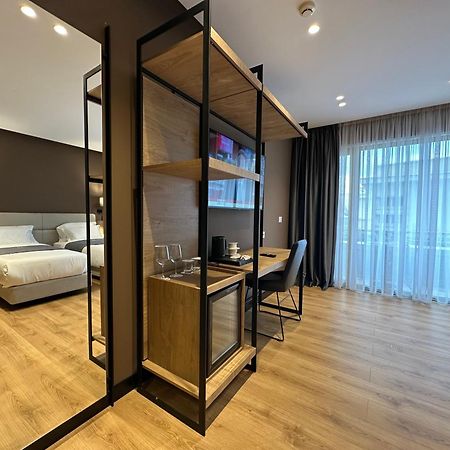 Mulaj Hotel Тирана Екстер'єр фото