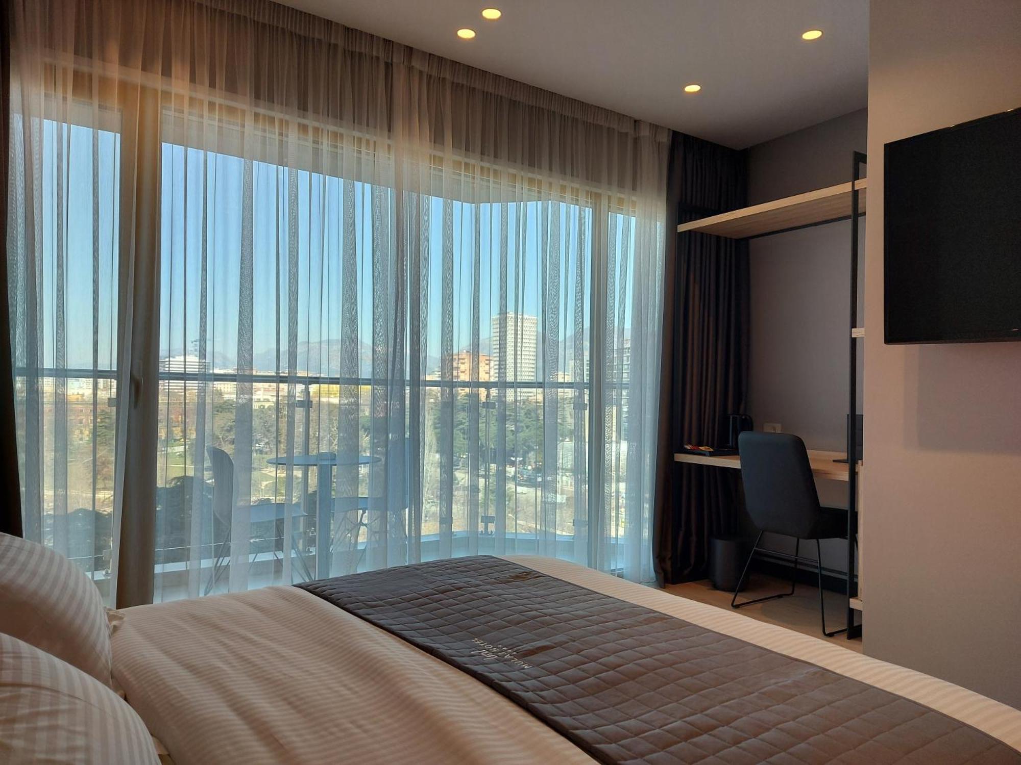 Mulaj Hotel Тирана Екстер'єр фото