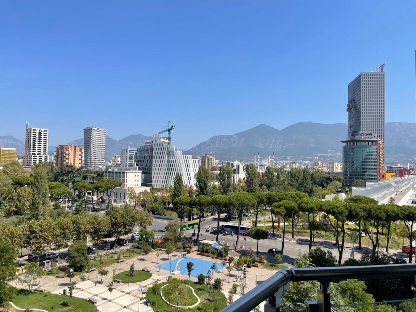 Mulaj Hotel Тирана Екстер'єр фото