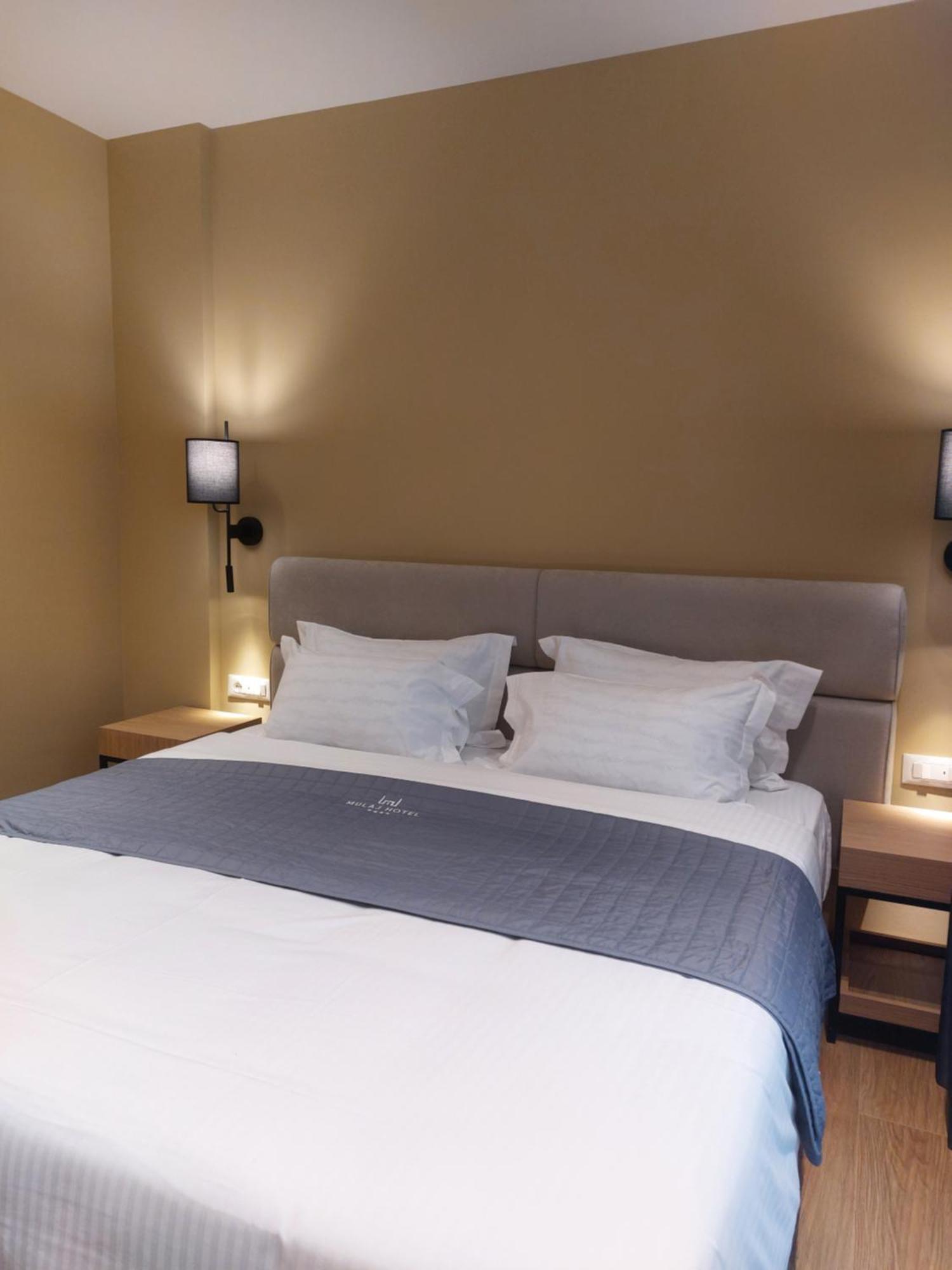 Mulaj Hotel Тирана Екстер'єр фото
